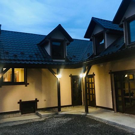 Vas.Vom Aparthotel Manyava Εξωτερικό φωτογραφία